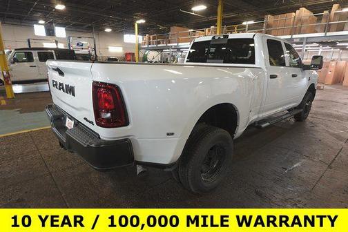 2026 RAM 3500 Tradesman Crew Cab 4x4 8' Box