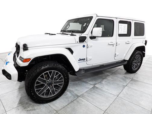 Bright White Clearcoat 2024 Jeep Wrangler 4xe High Altitude