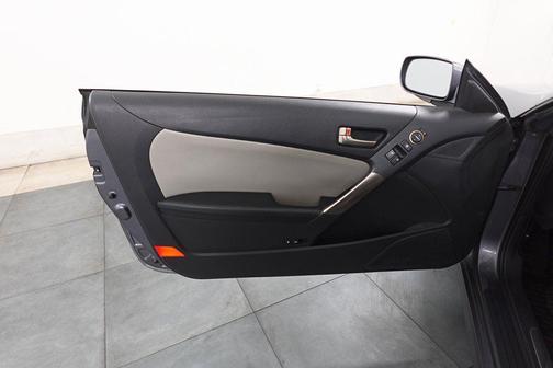 2016 Hyundai Genesis Coupe 3.8 Base