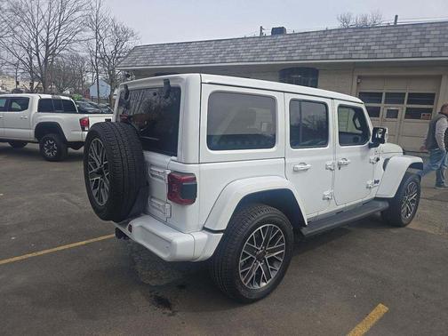 Bright White Clearcoat 2023 Jeep Wrangler 4xe Sahara High Altitude
