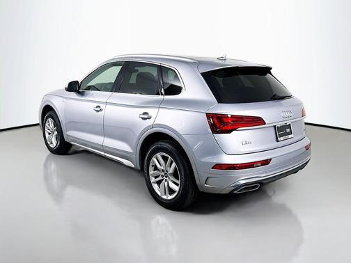Florett Silver Metallic 2023 Audi Q5 45 S line Premium
