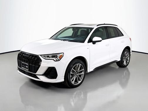 2023 Audi Q3 Premium 45 TFSI S line quattro Tiptronic