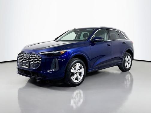 2025 Audi Q5 Premium TFSI quattro S tronic