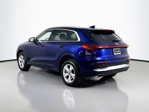 2025 Audi Q5 Premium TFSI quattro S tronic