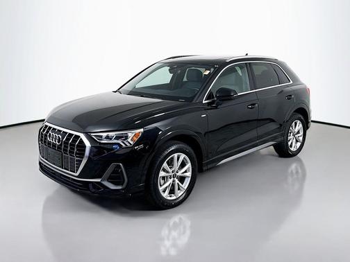 2023 Audi Q3 Premium 45 TFSI S line quattro Tiptronic
