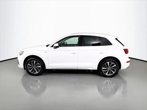 2022 Audi Q5 Premium 45 TFSI S line quattro S tronic