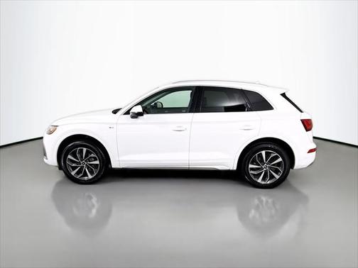 2022 Audi Q5 Premium 45 TFSI S line quattro S tronic