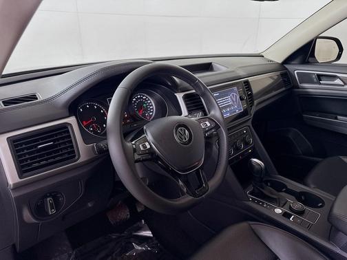2020 Volkswagen Atlas 3.6L SE w/Technology