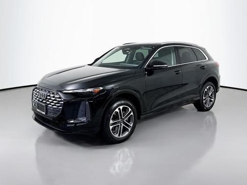 2025 Audi Q5 Premium TFSI quattro S tronic