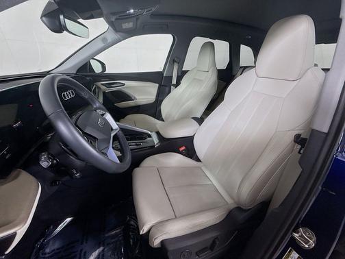 Blue Metallic 2025 Audi Q5 Premium Plus TFSI quattro S tronic