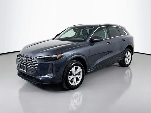 2025 Audi Q5 Premium TFSI quattro S tronic