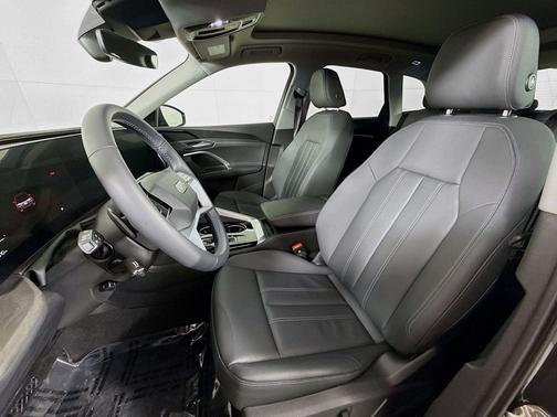 2025 Audi Q5 Premium TFSI quattro S tronic