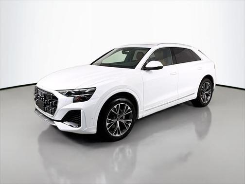 2025 Audi Q8 Premium Plus 55 TFSI quattro
