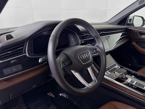 2025 Audi Q8 55 Premium Plus