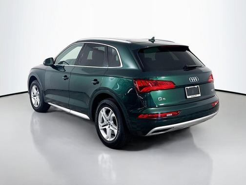 Green Metallic/SDS 2018 Audi Q5 2.0T Tech Premium