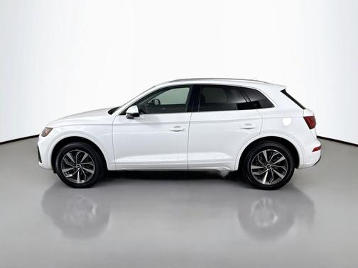 Ibis White 2021 Audi Q5 45 Premium