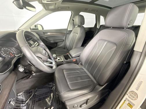 Ibis White 2021 Audi Q5 45 Premium