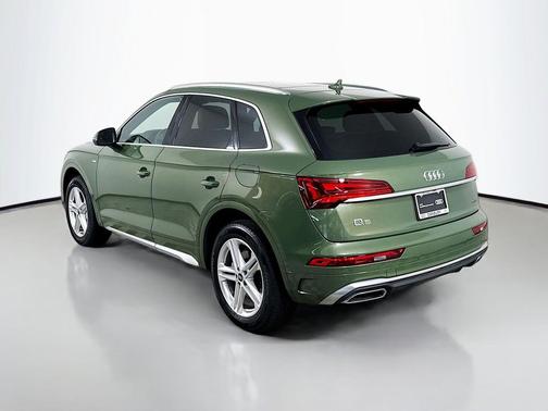 District Green Metallic 2023 Audi Q5 e 55 S line Premium Plus