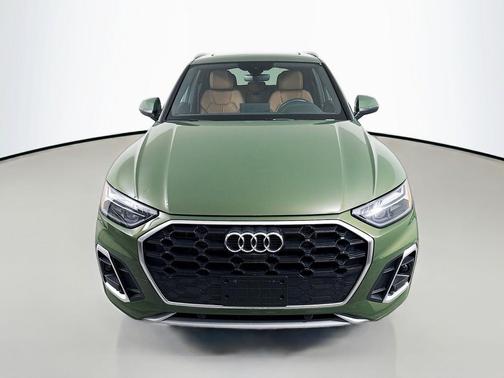 District Green Metallic 2023 Audi Q5 e 55 S line Premium Plus
