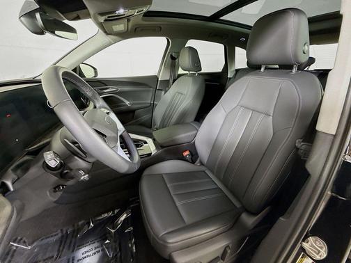 Mythos Black Metallic 2025 Audi Q5 Premium TFSI quattro S tronic