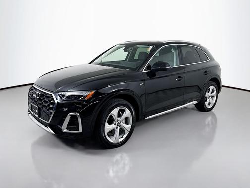 2023 Audi Q5 45 S line Premium Plus