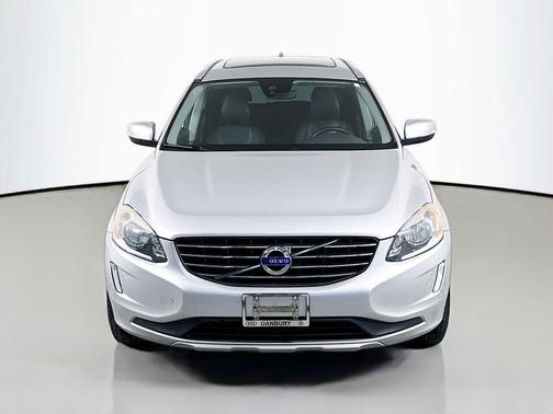 2016 Volvo XC60 T6 Drive-E
