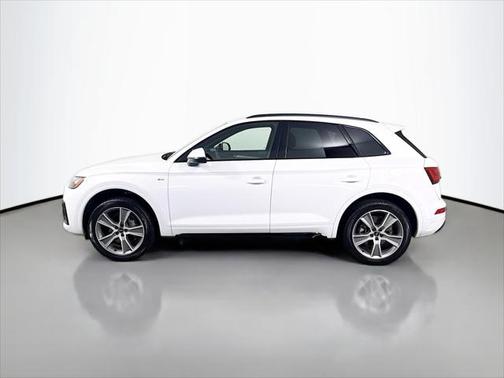 2025 Audi Q5 Premium 45 TFSI S line quattro