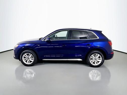 Navarra Blue Metallic 2024 Audi Q5 45 S line Premium