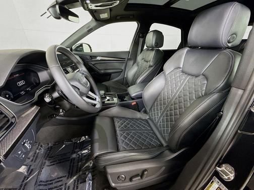 Mythos Black Metallic 2023 Audi SQ5 3.0T Premium Plus