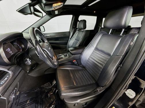 Diamond Black Crystal Pearlcoat 2020 Jeep Grand Cherokee Limited X