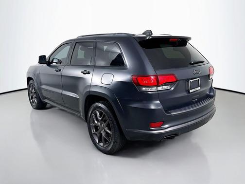 Diamond Black Crystal Pearlcoat 2020 Jeep Grand Cherokee Limited X