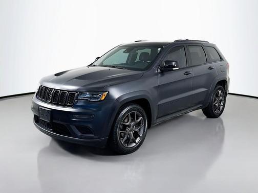 Diamond Black Crystal Pearlcoat 2020 Jeep Grand Cherokee Limited X
