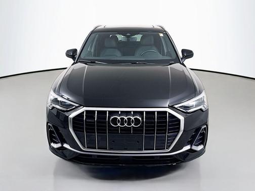Mythos Black Metallic 2024 Audi Q3 45 S line Premium Plus