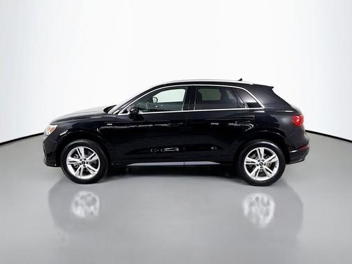 Mythos Black Metallic 2024 Audi Q3 45 S line Premium Plus