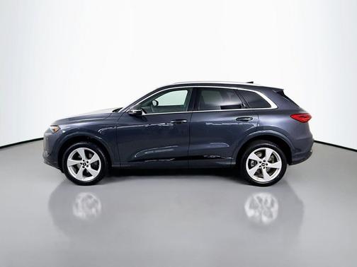 Tambora Gray Metallic 2025 Audi Q5 Premium Plus TFSI quattro S tronic