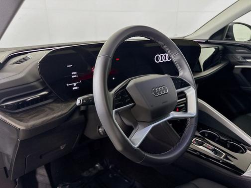 Tambora Gray Metallic 2025 Audi Q5 Premium Plus TFSI quattro S tronic