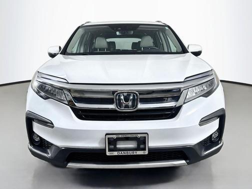 Platinum White Pearl 2021 Honda Pilot AWD Elite