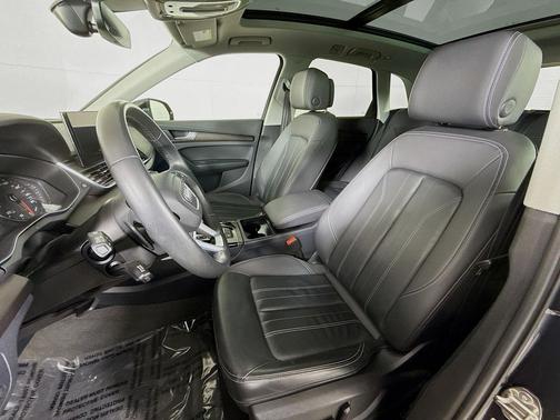 2023 Audi Q5 40 Premium