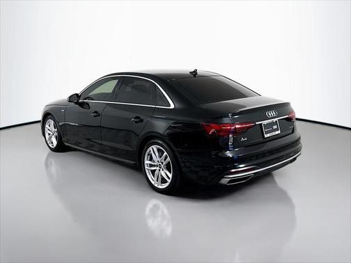 2023 Audi A4 Premium Plus 45 TFSI S line quattro S tronic