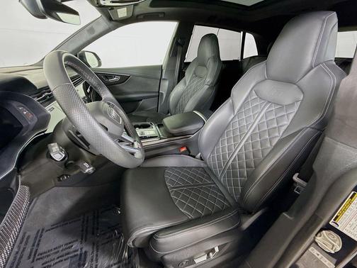 Waitomo Blue Metallic 2023 Audi SQ8 4.0T Prestige