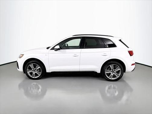 2025 Audi Q5 Premium 45 TFSI S line quattro