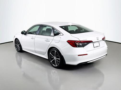 Platinum White Pearl 2023 Honda Civic Touring