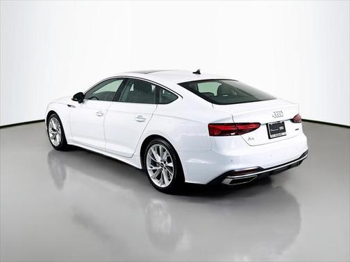 2022 Audi A5 Sportback Premium 40 TFSI quattro S tronic