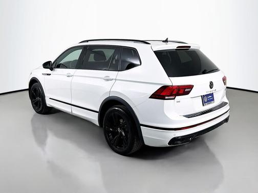 2023 Volkswagen Tiguan 2.0T SE R-Line Black 4MOTION