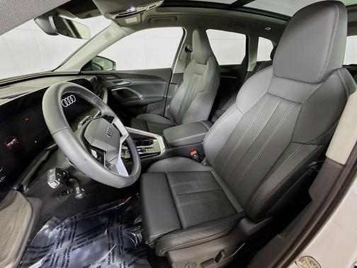 2025 Audi Q5 Prestige TFSI quattro S tronic