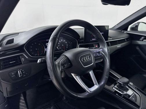 Mythos Black Metallic 2024 Audi A4 45 S line Premium