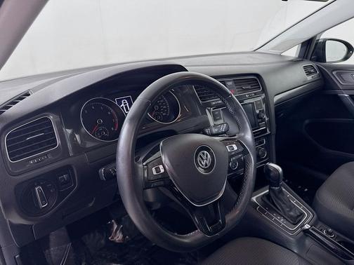 2019 Volkswagen Golf SportWagen TSI S