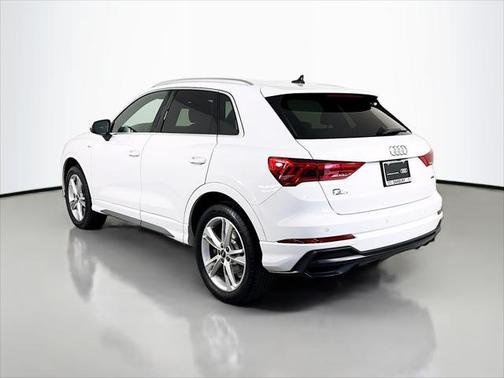 2022 Audi Q3 Premium Plus 45 TFSI S line quattro Tiptronic