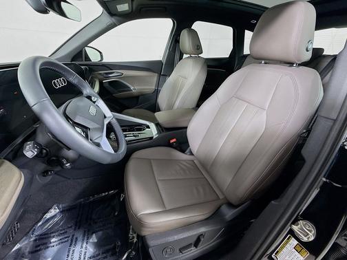 2025 Audi Q5 Premium TFSI quattro S tronic