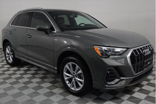 Chronos Gray Metallic 2022 Audi Q3 45 S line Premium
